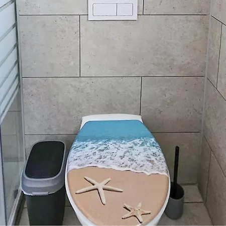 Cozy In With Wifi Apartamento Vir