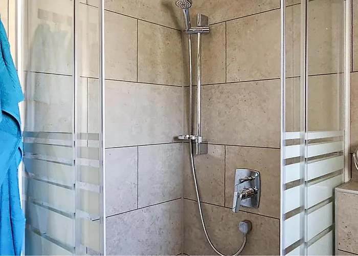 Cozy In With Wifi 아파트 비르