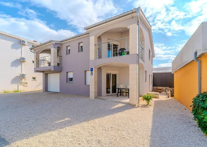 Cozy In With Wifi 아파트